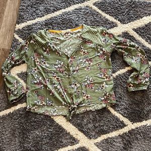 Olive Green blouse by Rewind size L